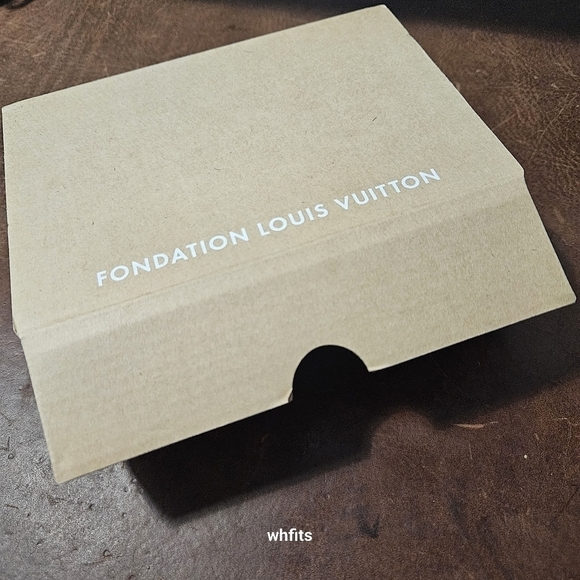 Fondation Louis Vuitton Playing Cards - Picture 3 of 3